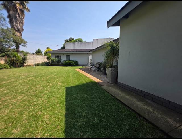 3 BEDROOM HOUSE FOR SALE IN VANDERBIJLPARK SW 5